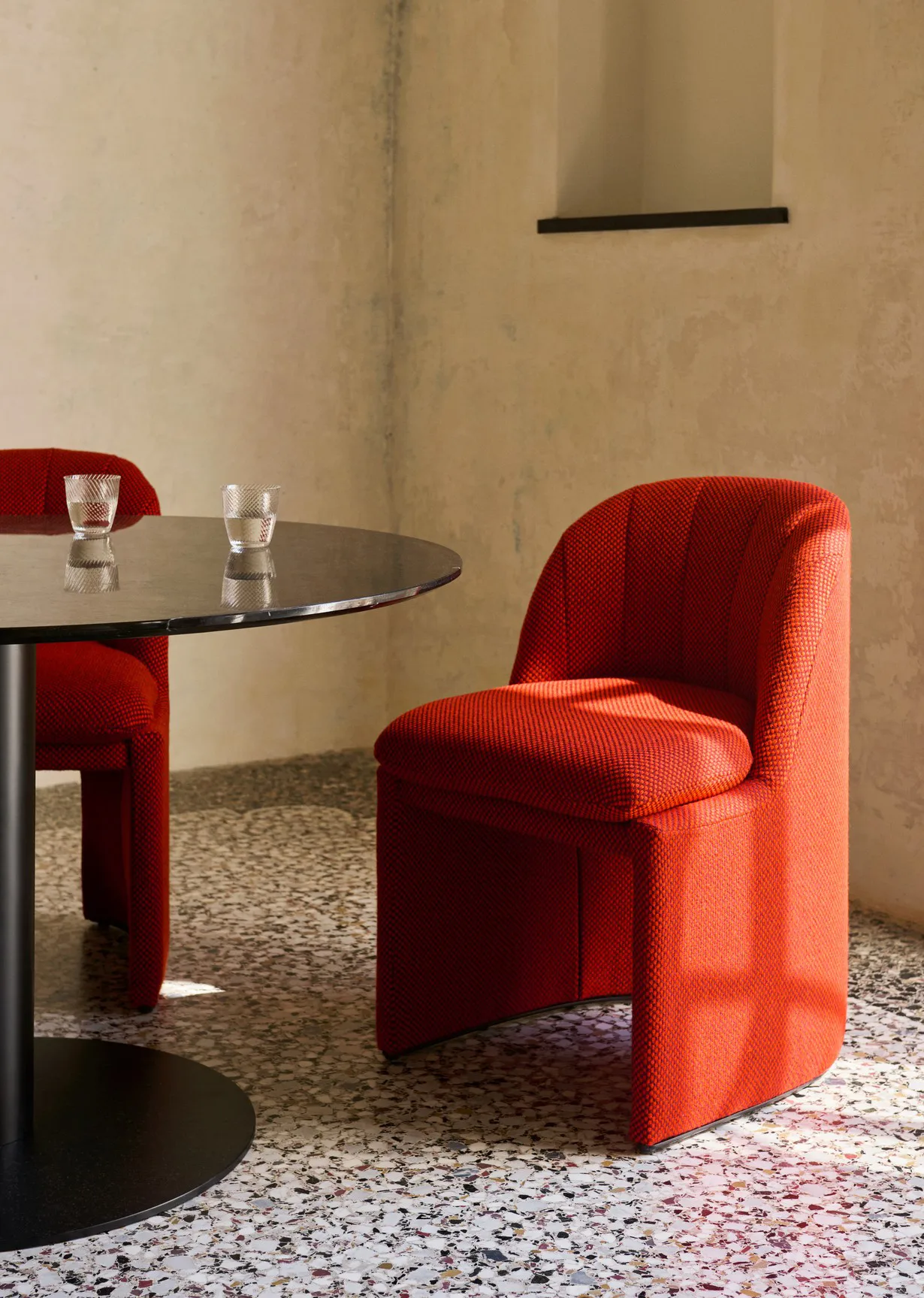 Sedia Loafer Side Chair SC106, Sisu 0655 &Tradition