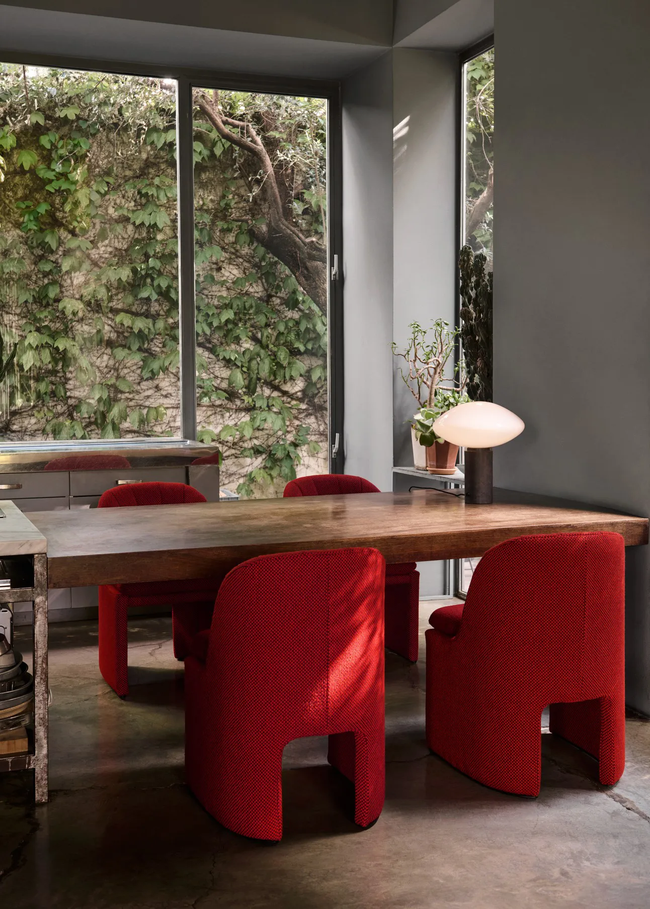 Sedia Loafer Side Chair SC106, Sisu 0655 &Tradition