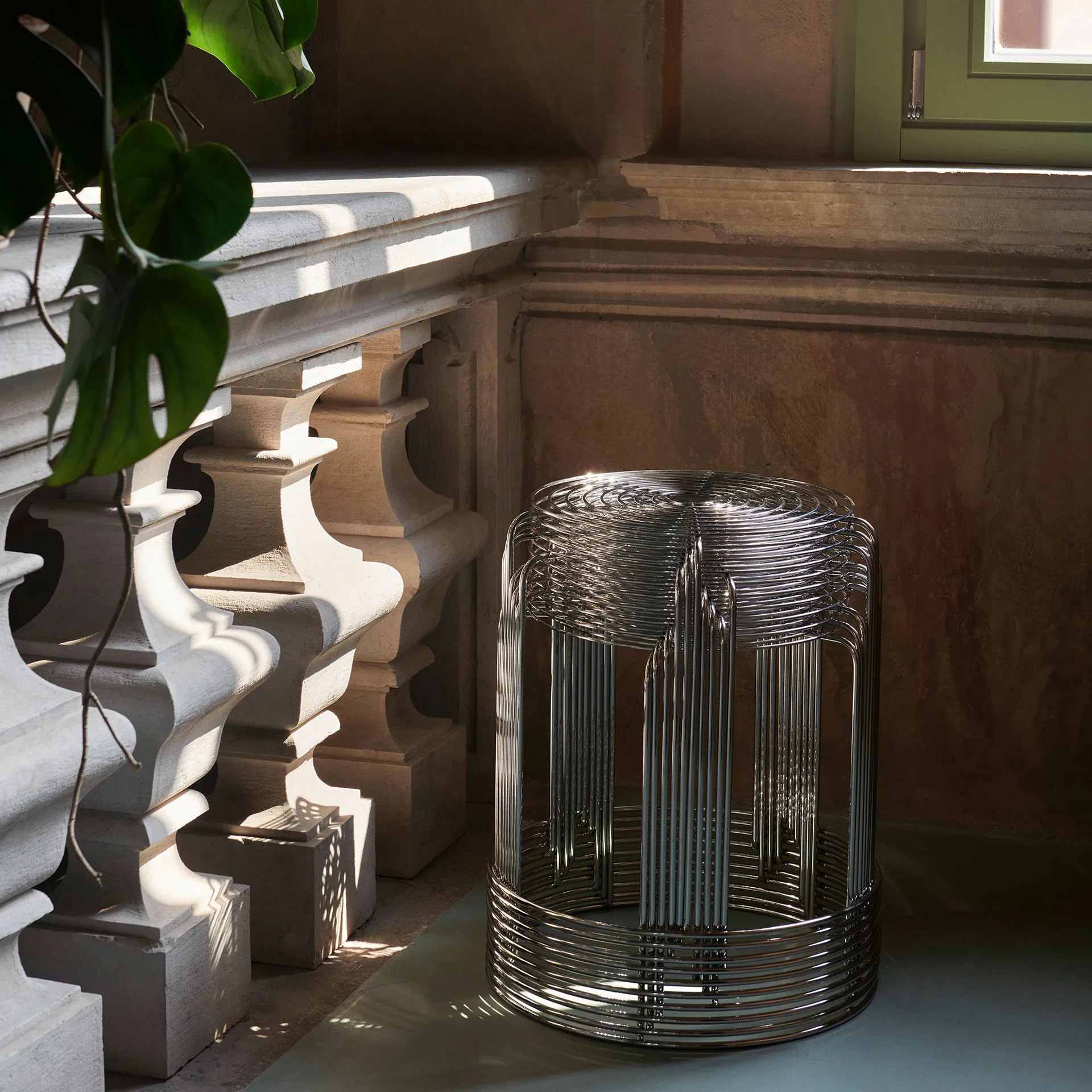 Sgabello Wire VP11, Acciaio inox &Tradition