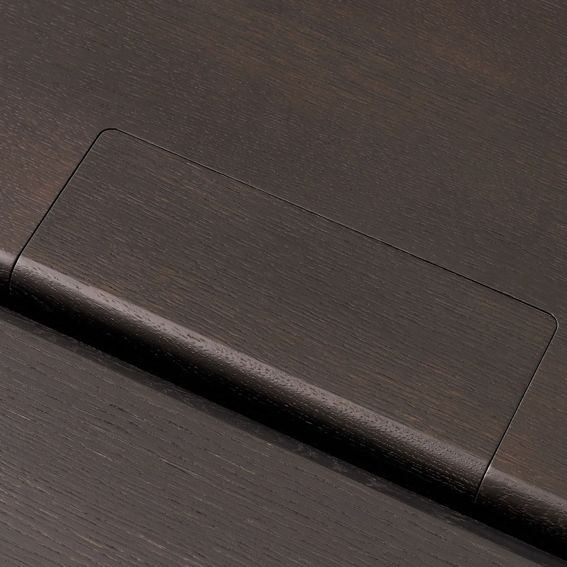 Tavolo da pranzo Ita OS1 con gestione dei cavi 95x200 cm, Dark stained oak &Tradition