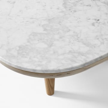 Tavolo Fly SC4 - Rovere oliato chiaro, marmo bianco - &Tradition