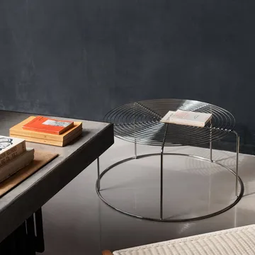 Wire VP17 tavolino - Acciaio inossidabile, Ø74x36 cm - &Tradition