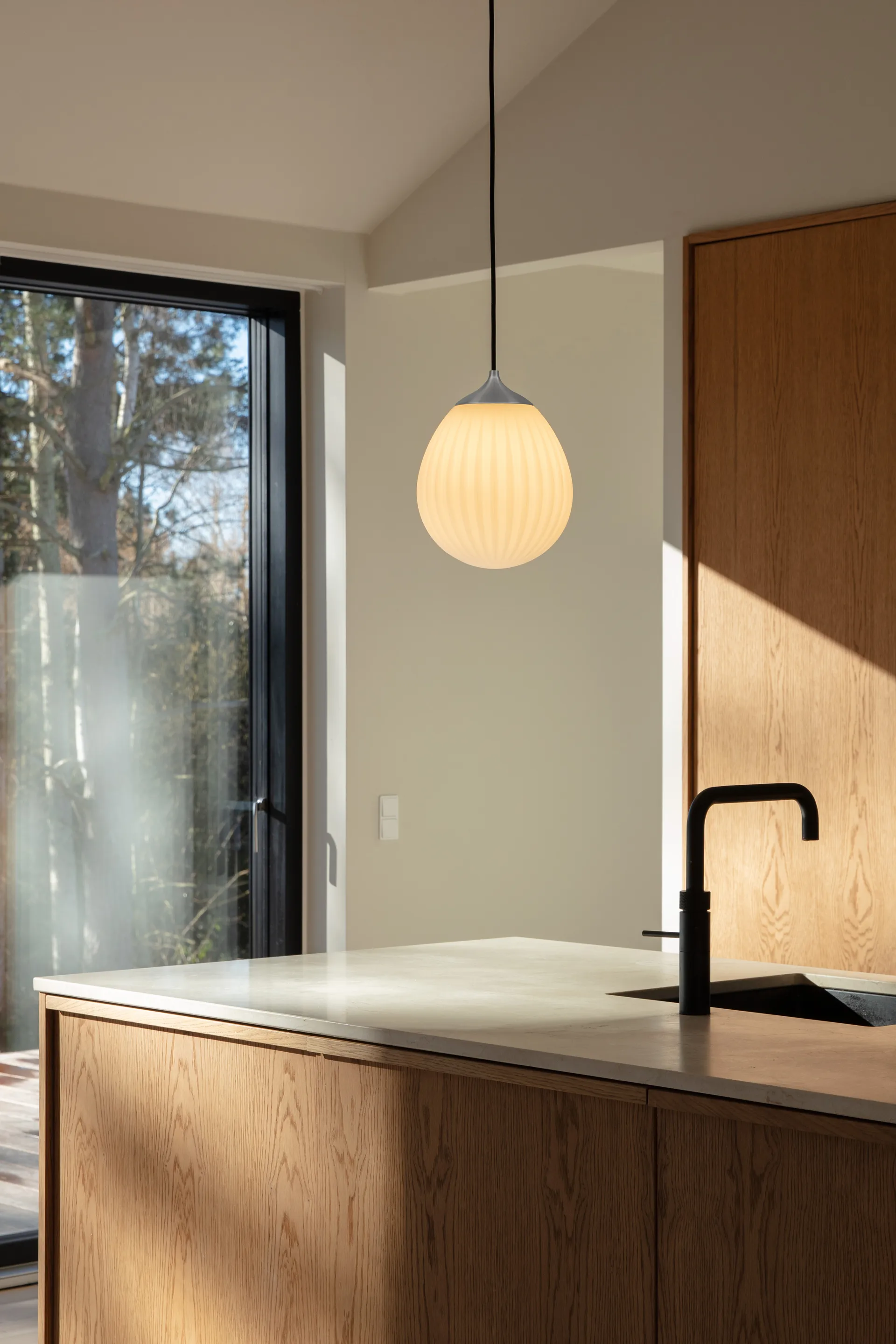 Lampada a sospensione Around The World mini, Acciaio spazzolato Umage