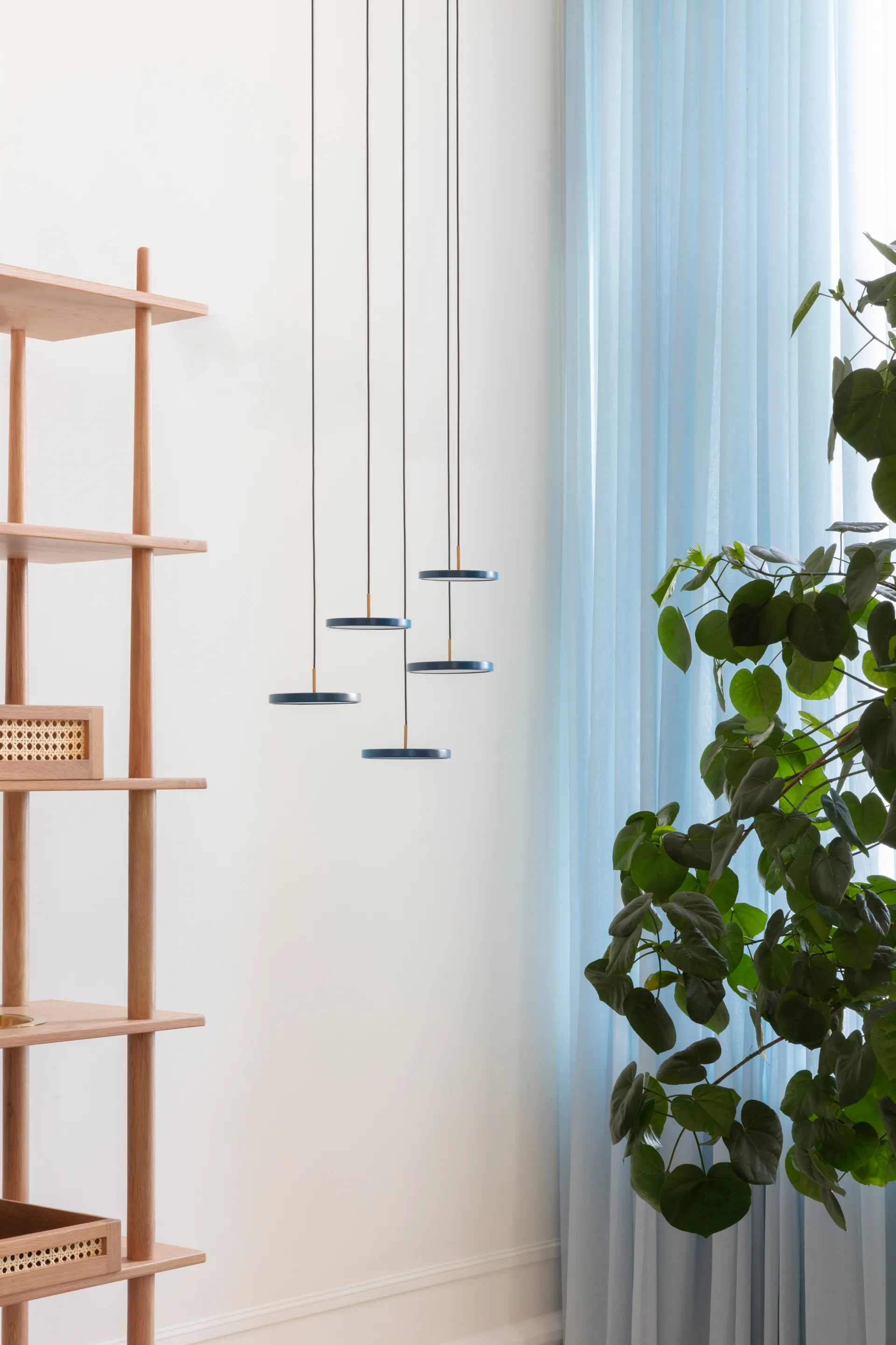 Lampada a sospensione Asteria Micro, Petrol Blue Umage