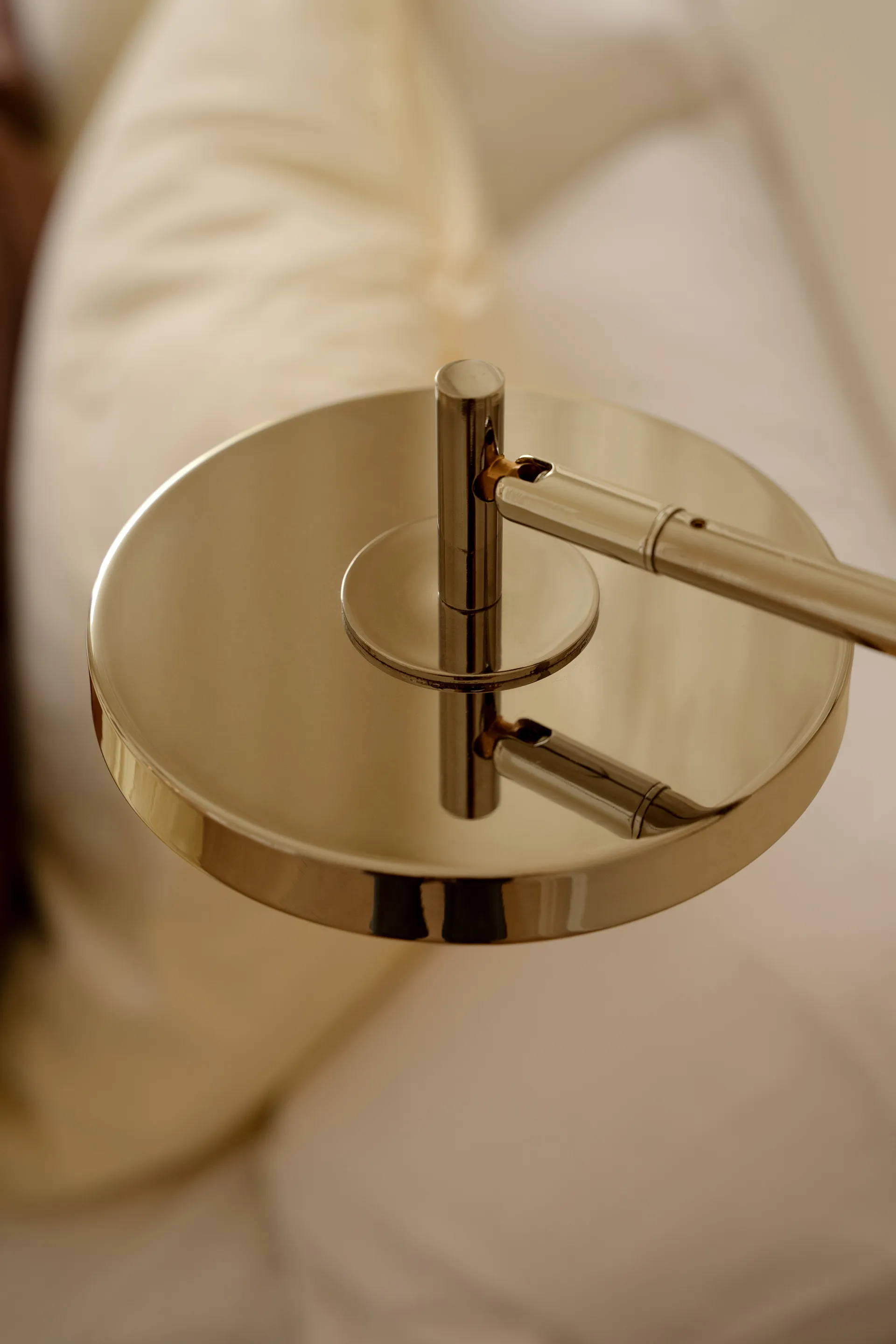 Lampada da parete Asteria Wall, Short, Polished brass Umage