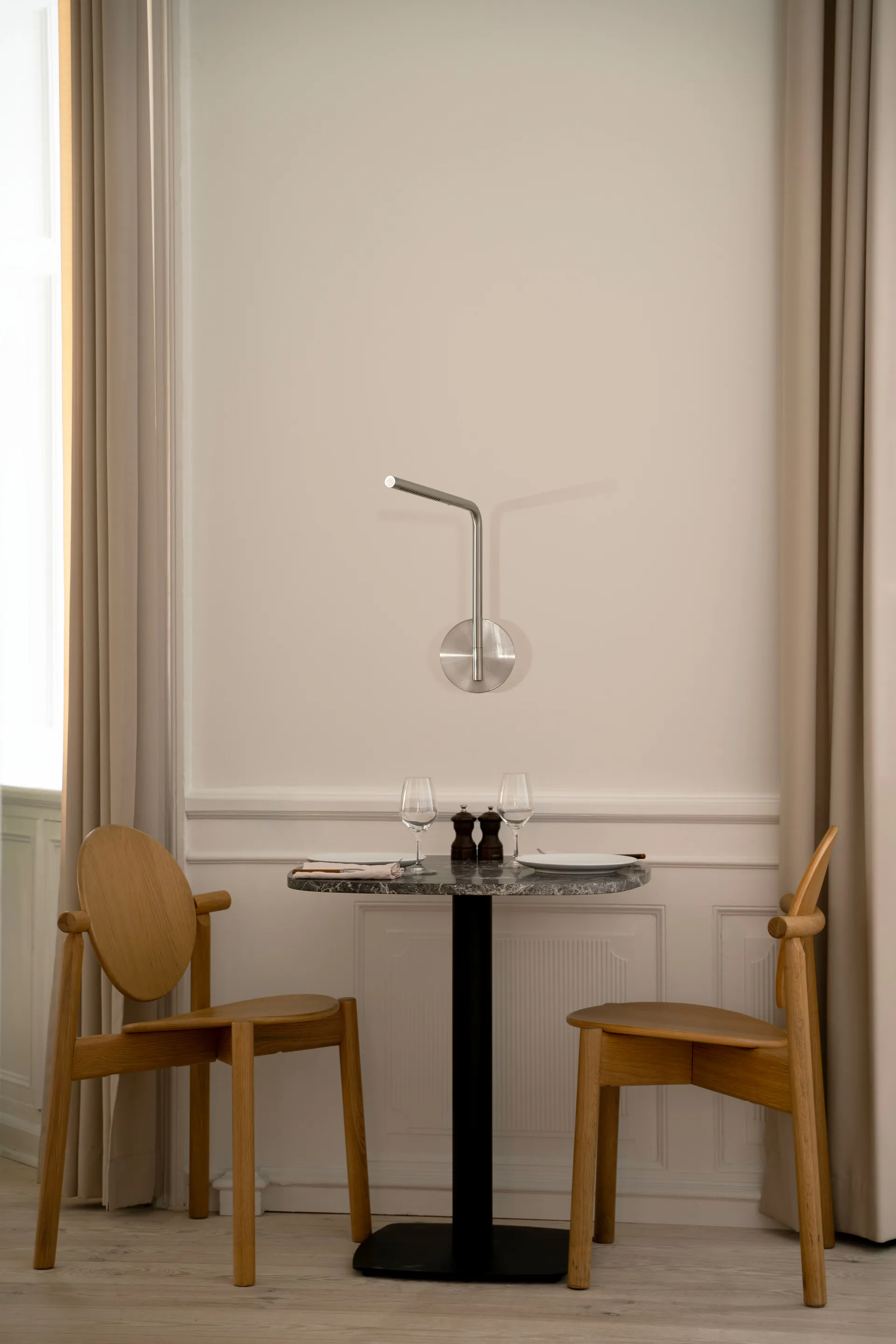 Lampada da parete Omni Pivot, Acciaio Umage