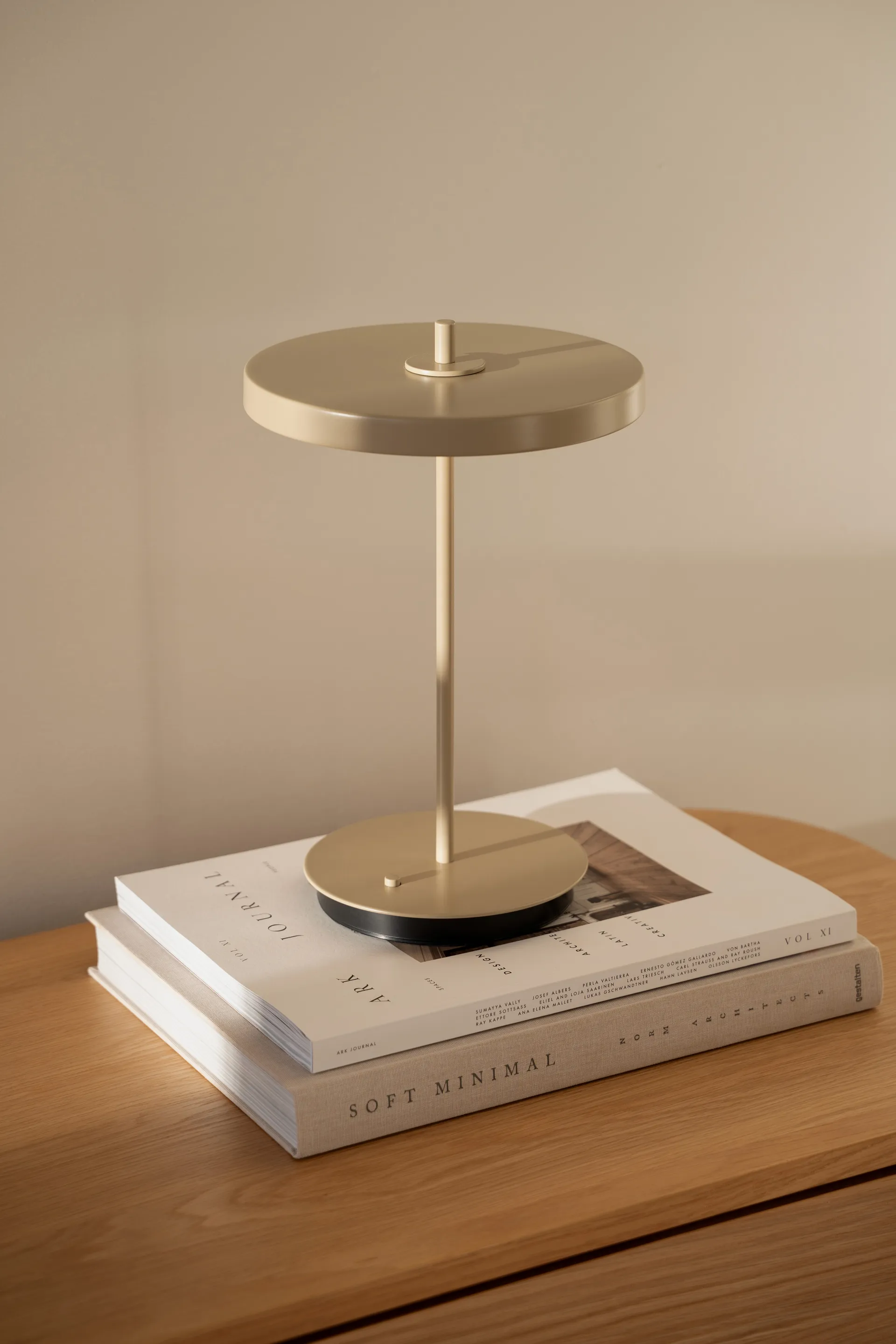 Lampada da tavolo portatile Asteria Move , Monochrome-clay Umage