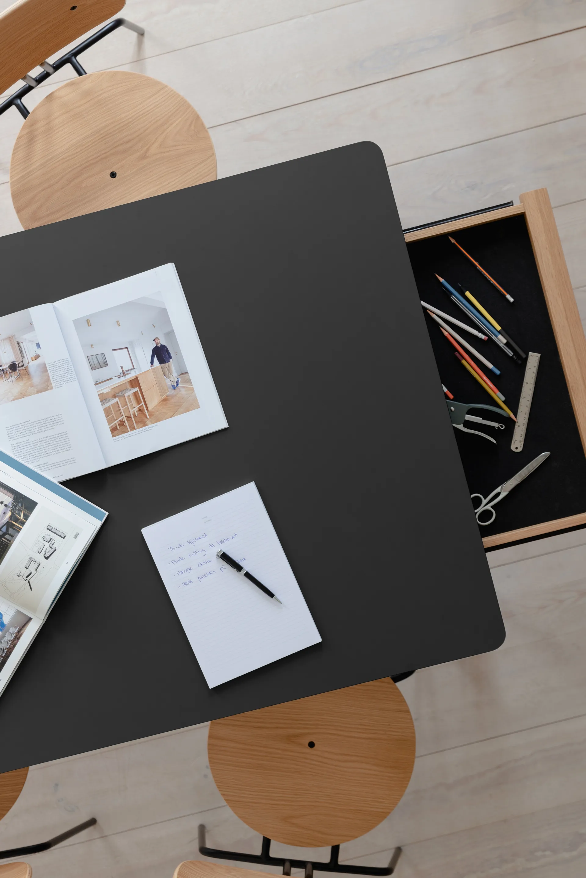 Tavolo da pranzo Heart'n'Soul 90x200 cm, Rovere-nero ossidiana  Umage