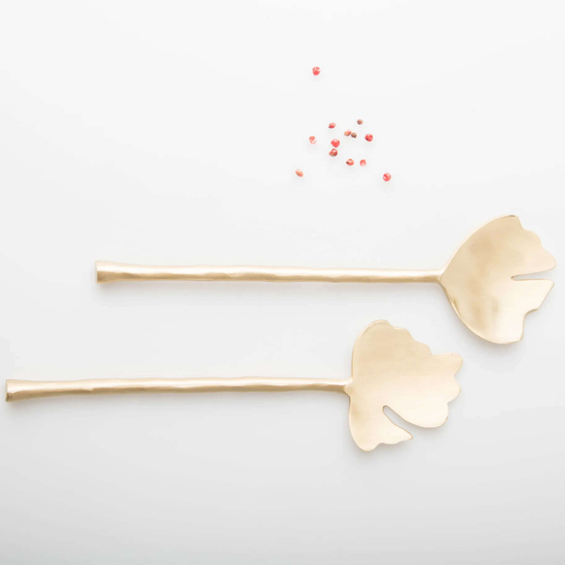 Posate per insalata Leaves 2 pezzi, Ottone URBAN NATURE CULTURE