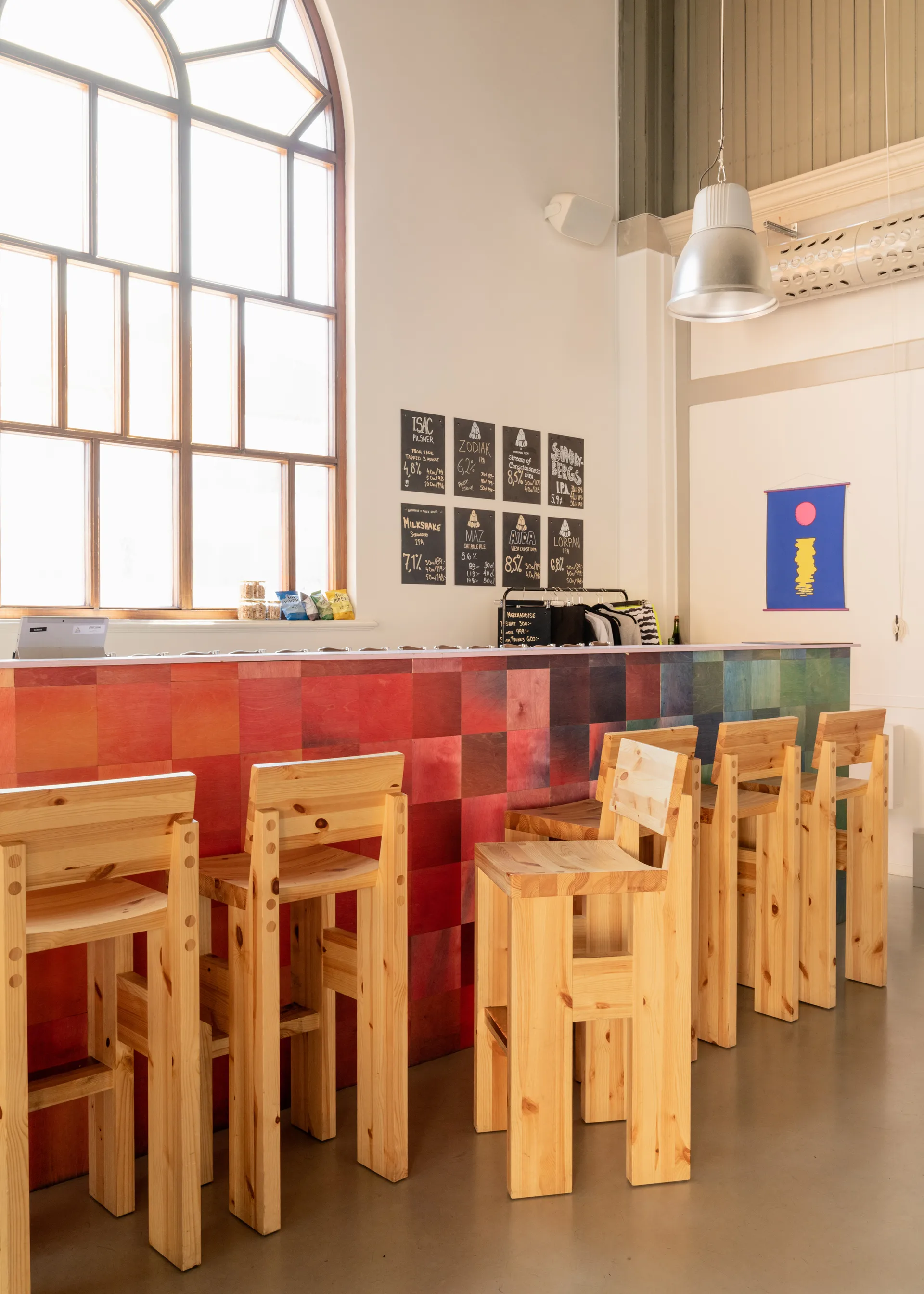 001 Bar Stool sgabello bar, Pino oliato opaco, 65 cm Vaarnii