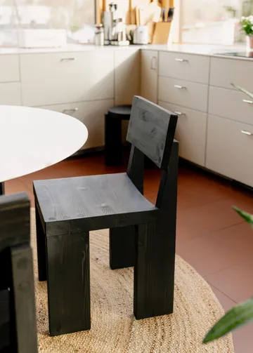 001 Dining Chair sedia - Pino tinto nero - Vaarnii