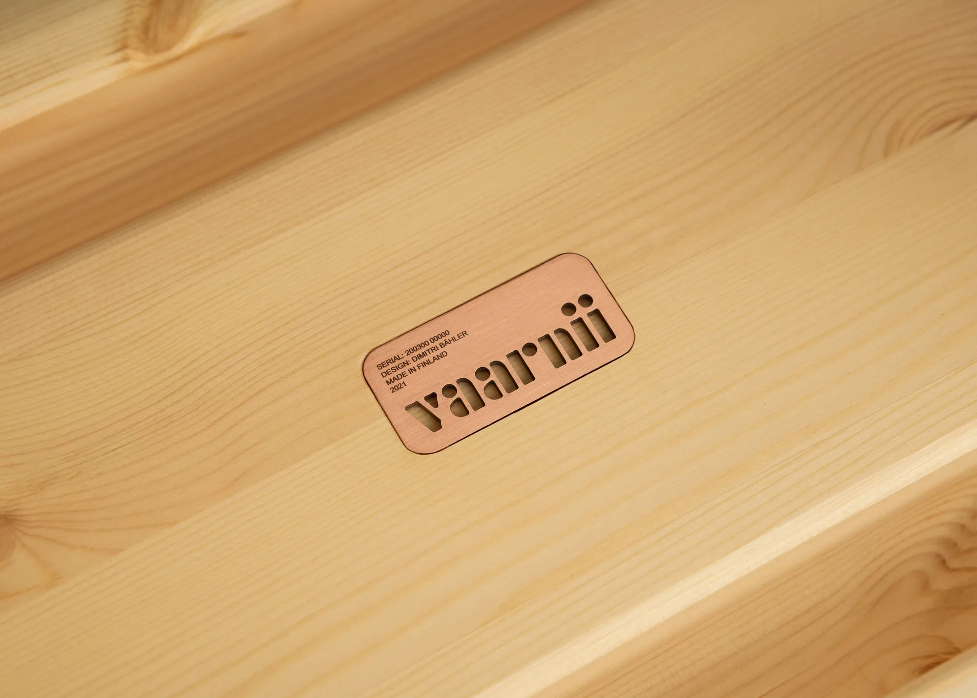 002 Ast Stool sgabello, Pino oliato opaco, 55x26x45 cm Vaarnii