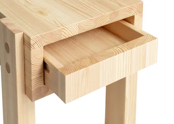 003 Stilts Side Table tavolino side table - Pino oliato opaco 40x36x45 cm - Vaarnii