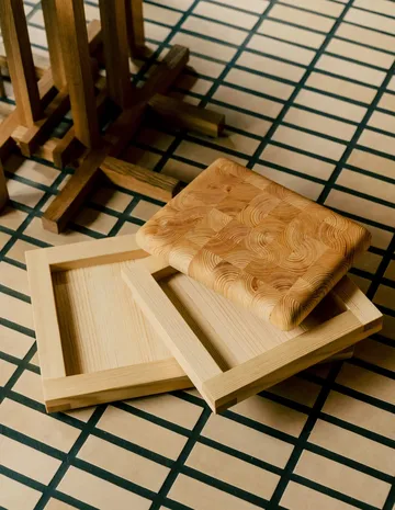 009 Tray vassoio - Pino oliato, 33x33x6 cm - Vaarnii