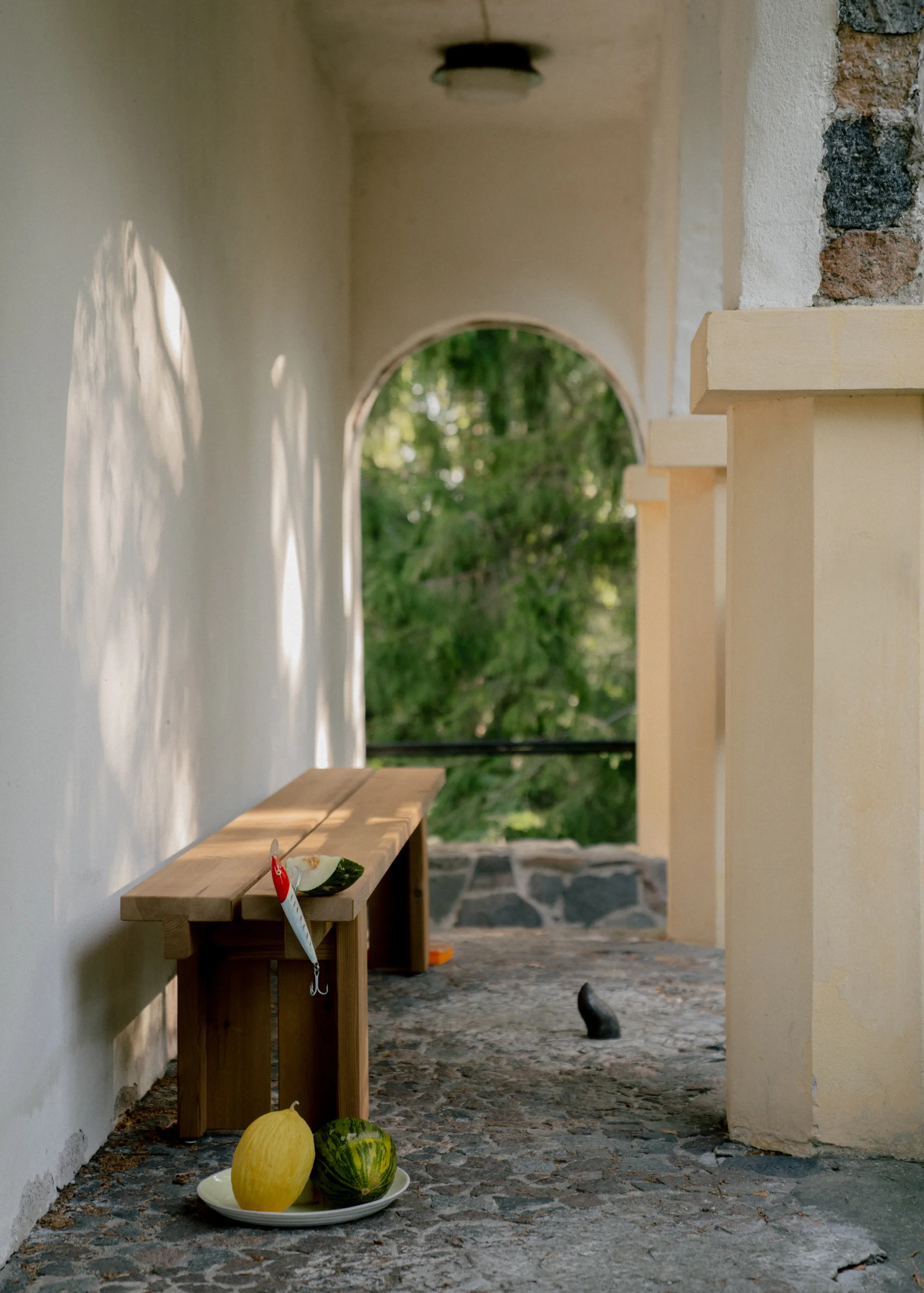 013 Osa Outdoor Bench panca, Pino termotrattato, 182x37x49 cm Vaarnii