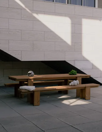 013 Osa Outdoor Table tavolo - Pino termotrattato, 270×94×78 cm - Vaarnii