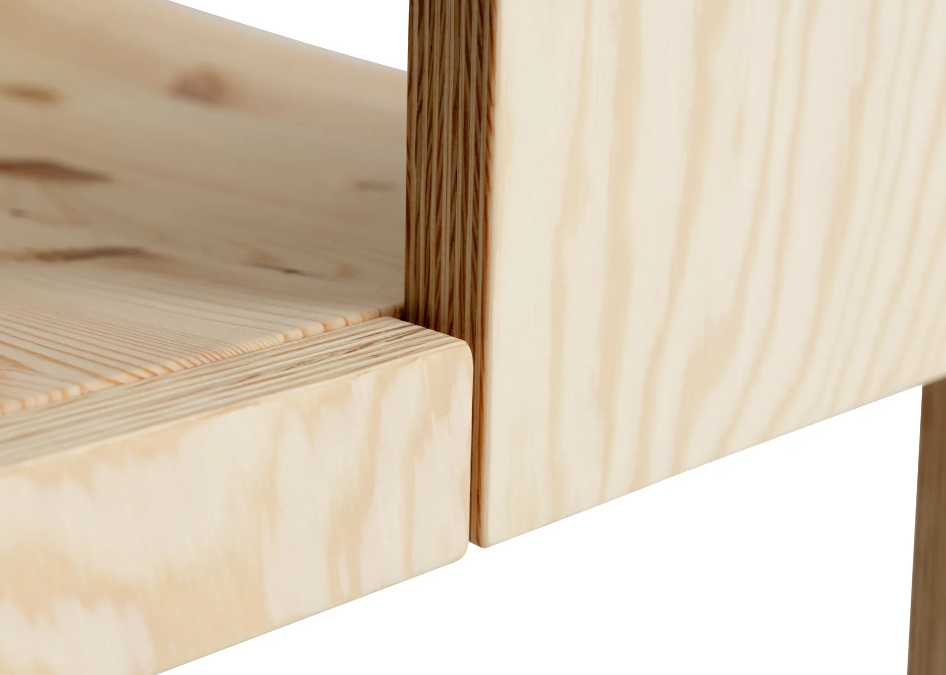 016 Maasto Dining Armchair sedia con braccioli, Pino oliato cerato opaco Vaarnii