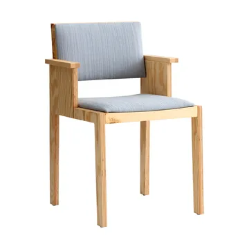016 Maasto Dining Armchair sedia con braccioli - Pino oliato opaco, fronte rivestita grigio - Vaarnii