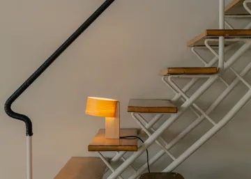 018 Hoop Table Lamp lampada da tavolo - Pino oliato opaco, 34 cm - Vaarnii