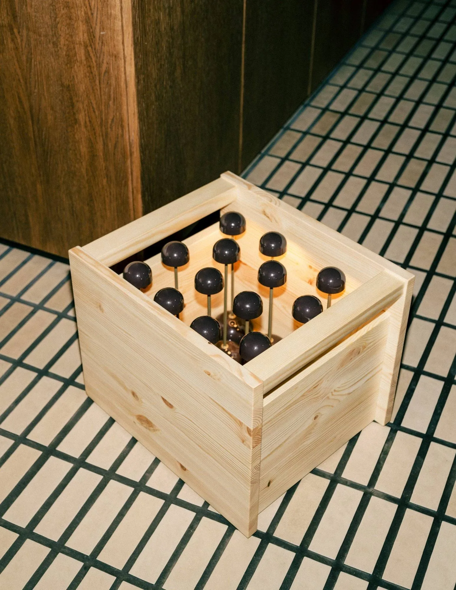 020 Koppa Crate scatola portaoggetti, Pino oliato, large 38x43x36 cm Vaarnii