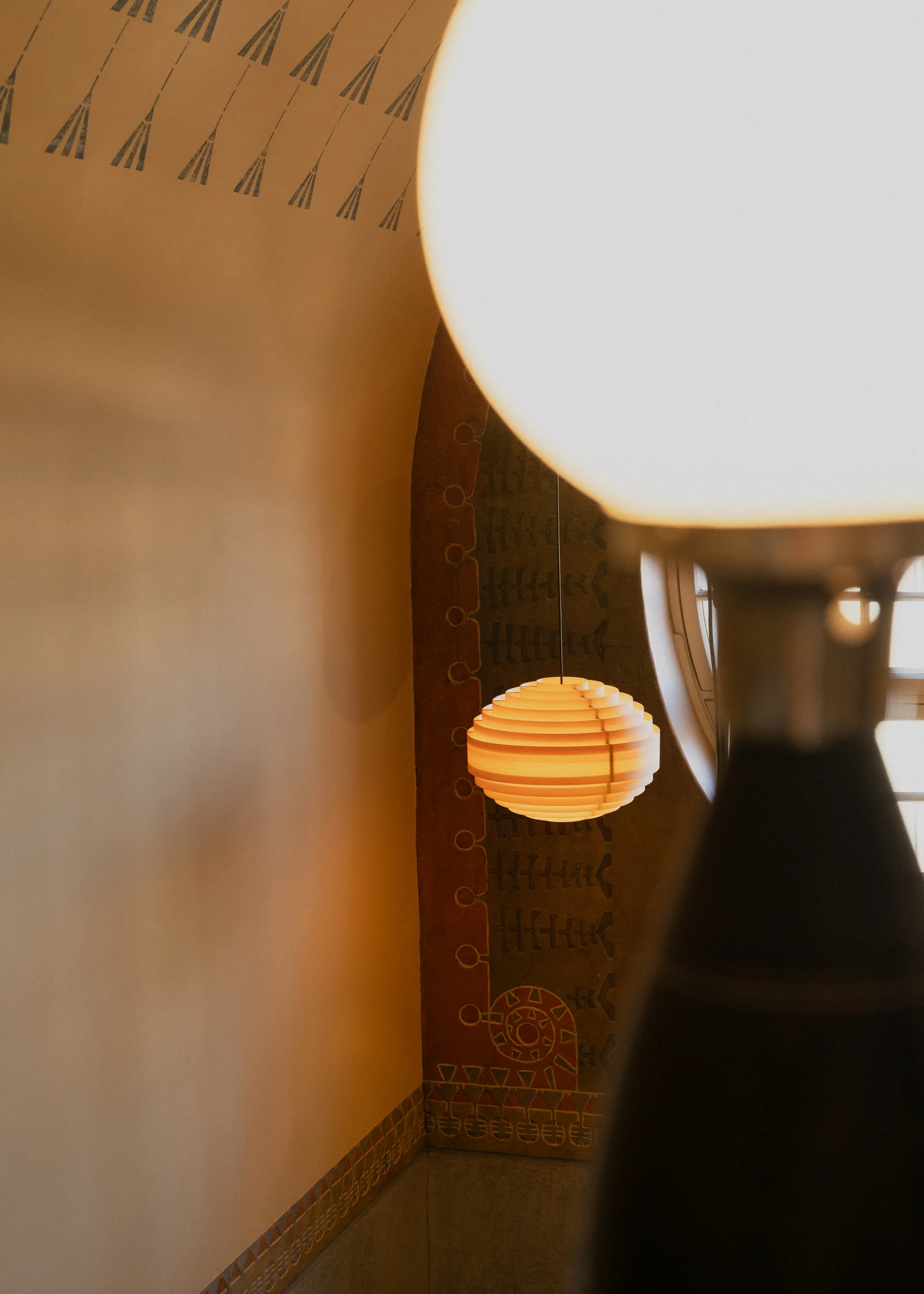 1002 Hans Pendant lampadario, Pino oliato opaco, Ø46 cm Vaarnii