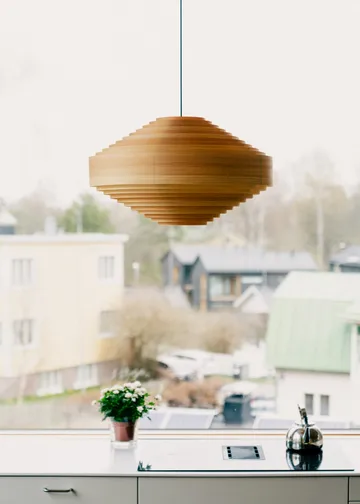 1003 Hans Pendant lampadario - Pino oliato e cerato opaco, Ø60 cm - Vaarnii