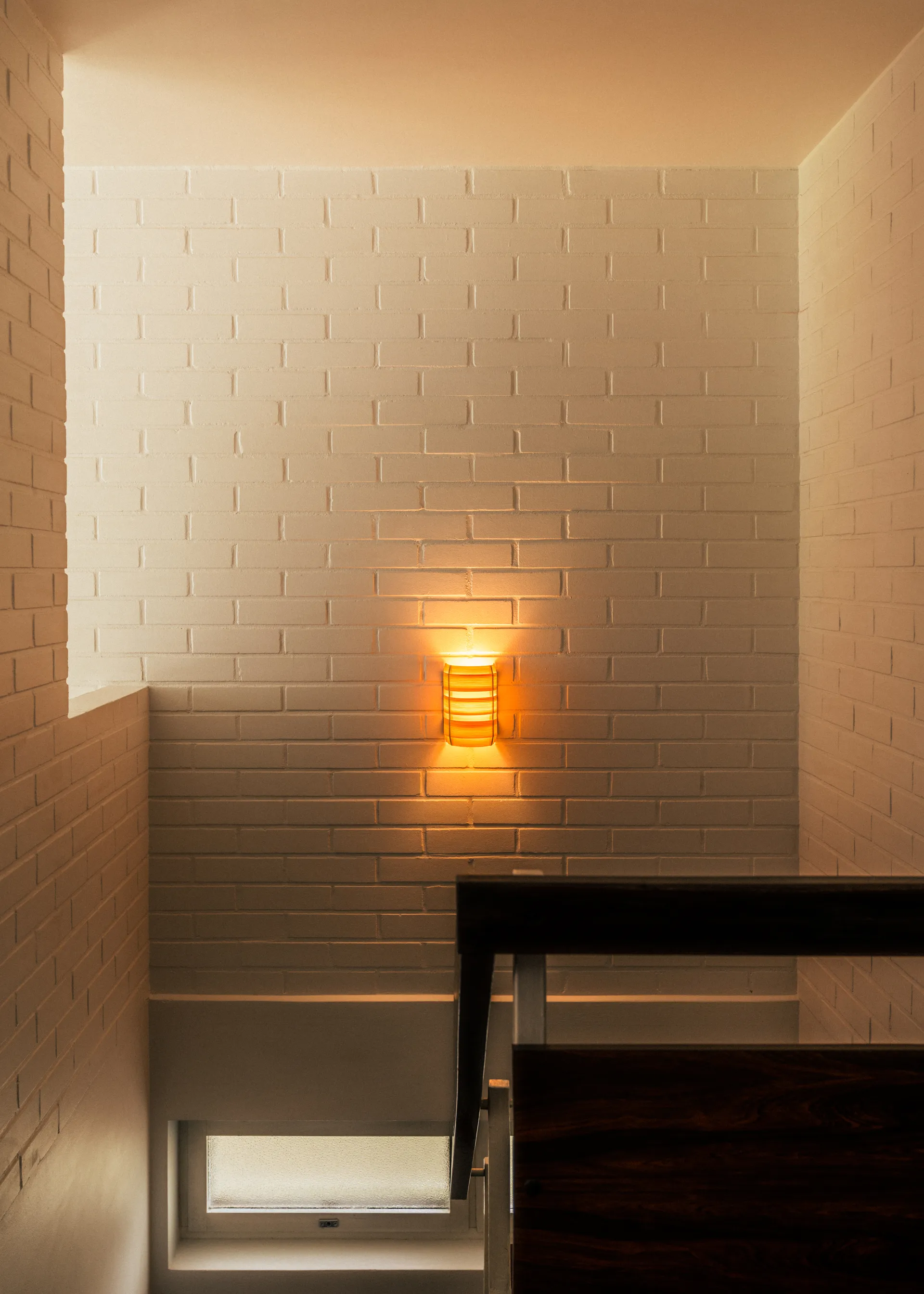 1004 Hans Applique, Pino oliato opaco, 16x24 cm Vaarnii