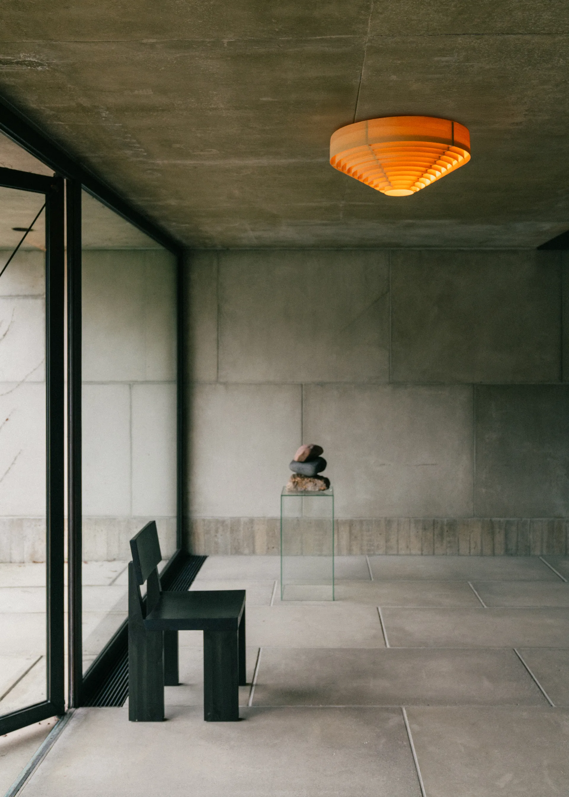 1005 Hans Ceiling Light plafone, Pino oliato e cerato opaco, Ø55 cm Vaarnii