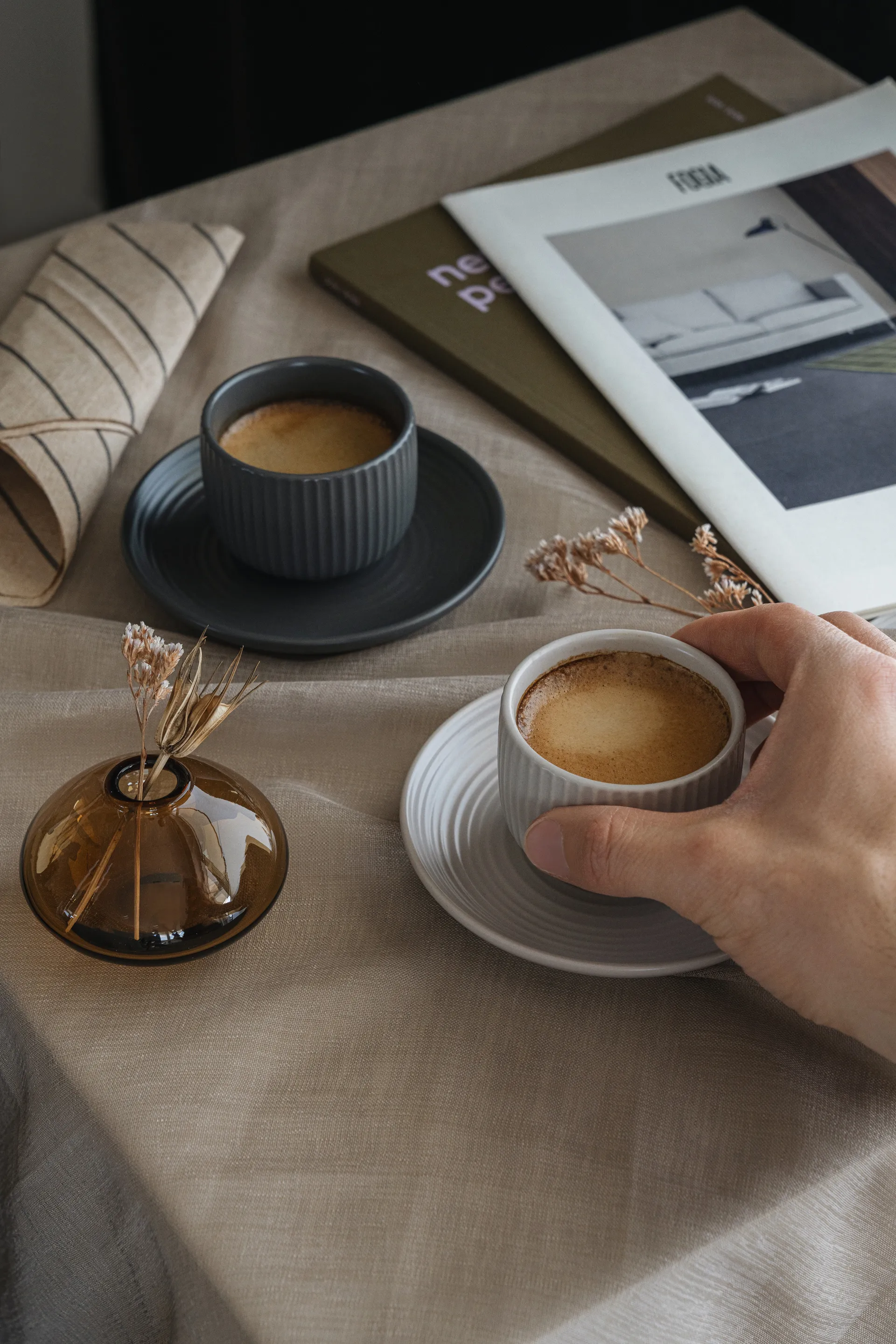 Tazzina da espresso Duga con piattino, confezione da 4, Bianco, grigio sabbia, antracite, nero Vargen & Thor