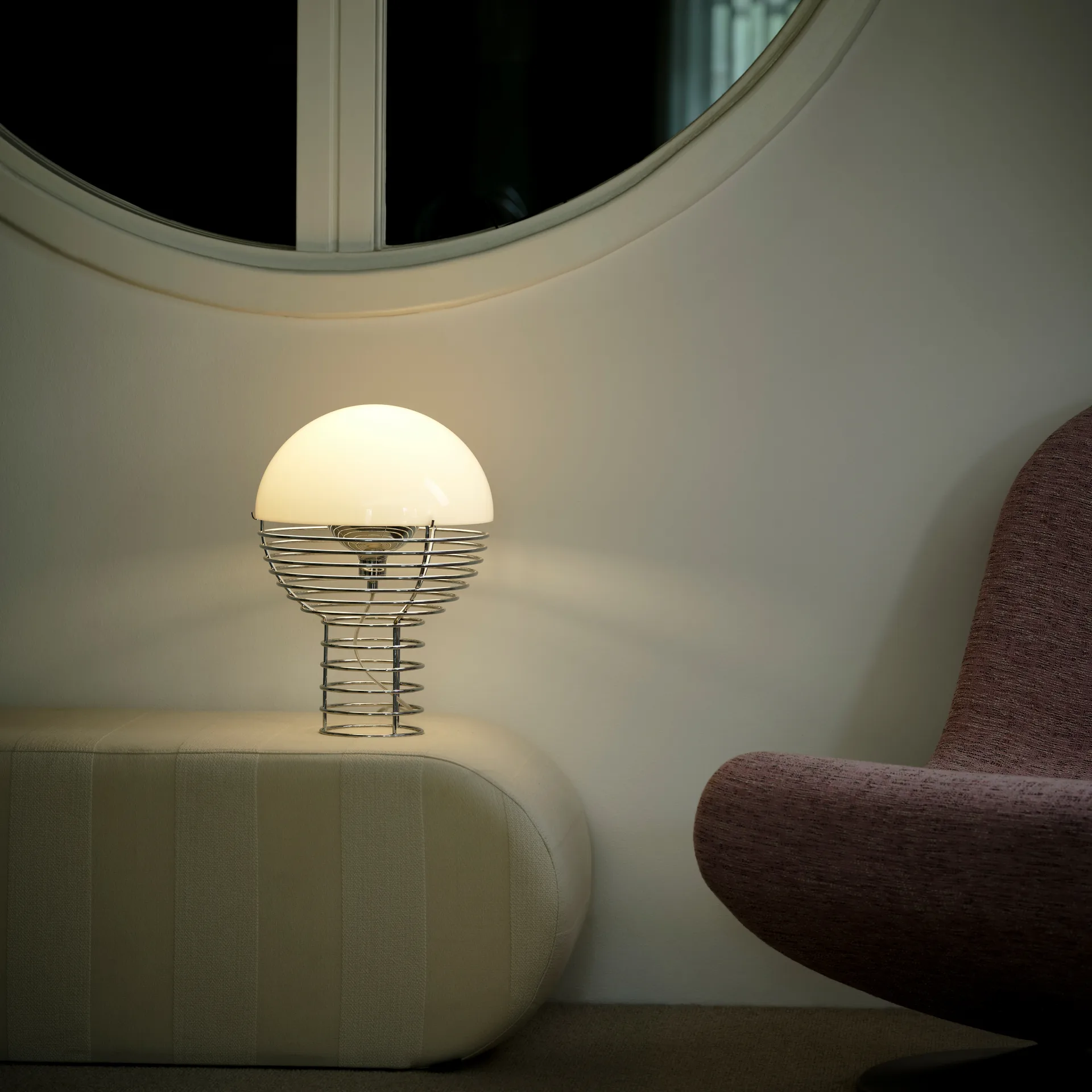 Lampada da tavolo Wire Ø30 cm, Bianco cromo Verpan