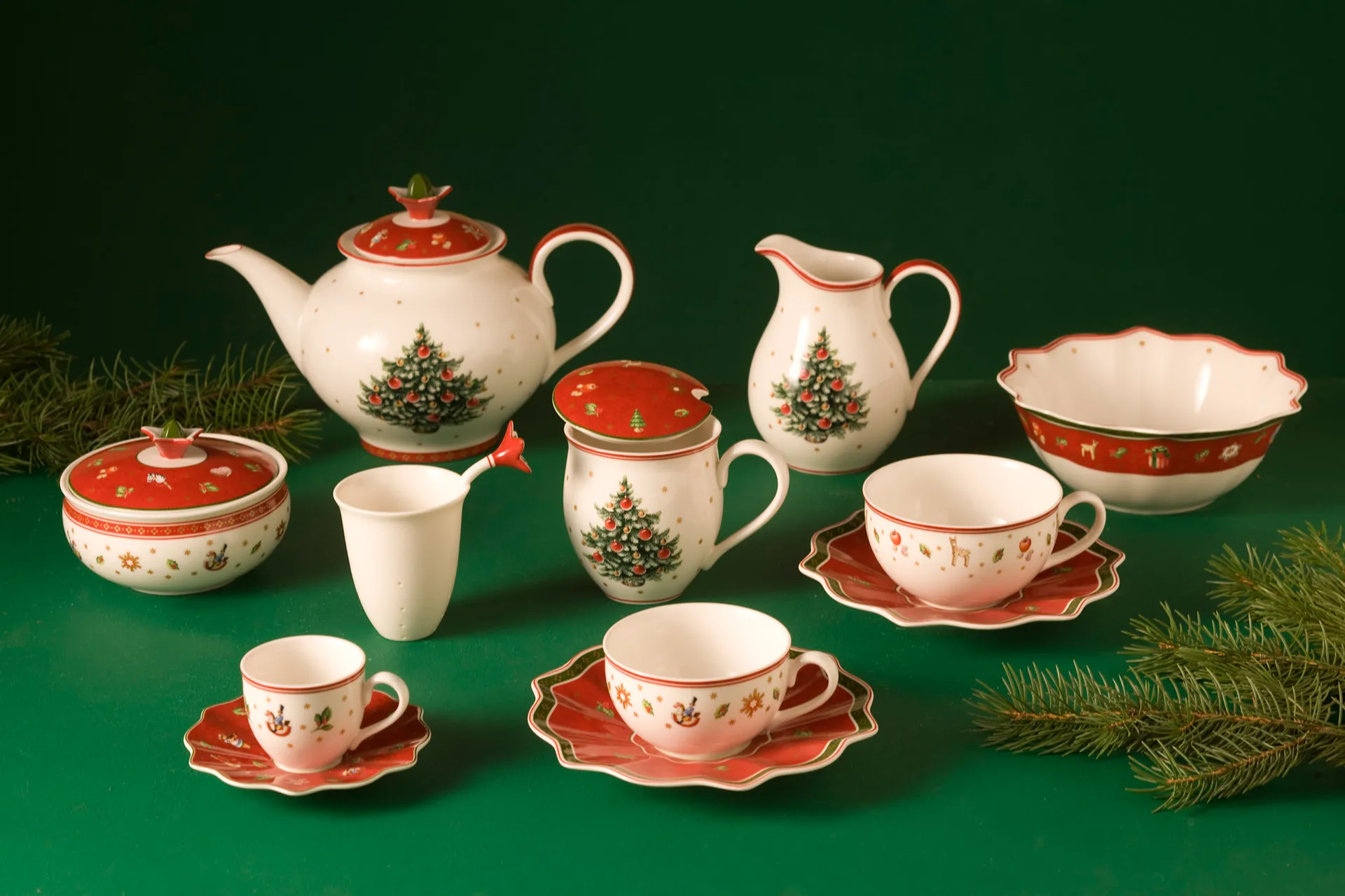 Tazzina Toy's Delight con piattino 30 cl, Bianco-rosso Villeroy & Boch