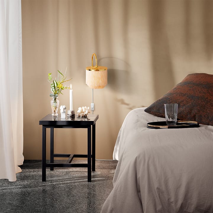 Lampada da pavimento Fringe, rosa pallido, acciaio ottonato Warm Nordic