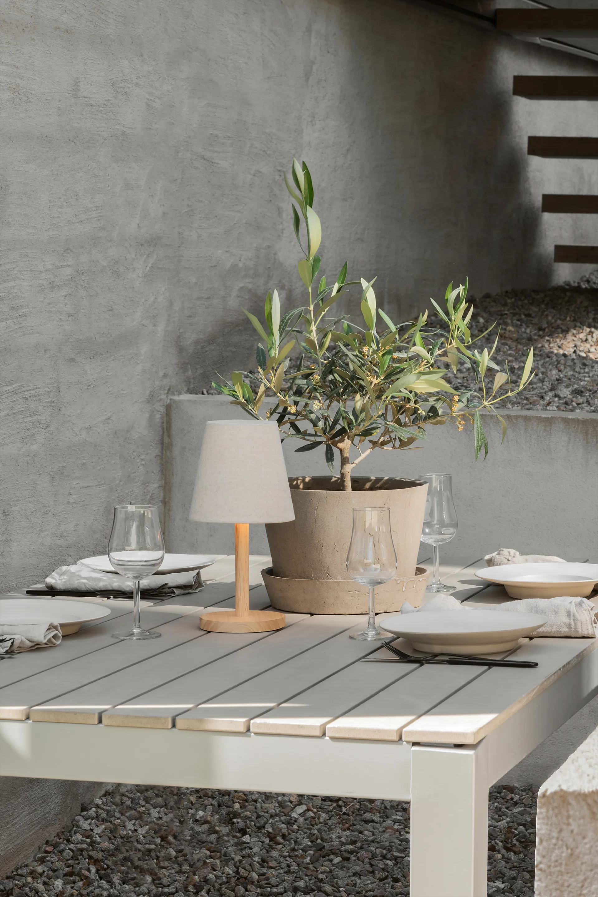 Lampada da tavolo portatile Tess Ø15 cm, Naturale Watt & Veke