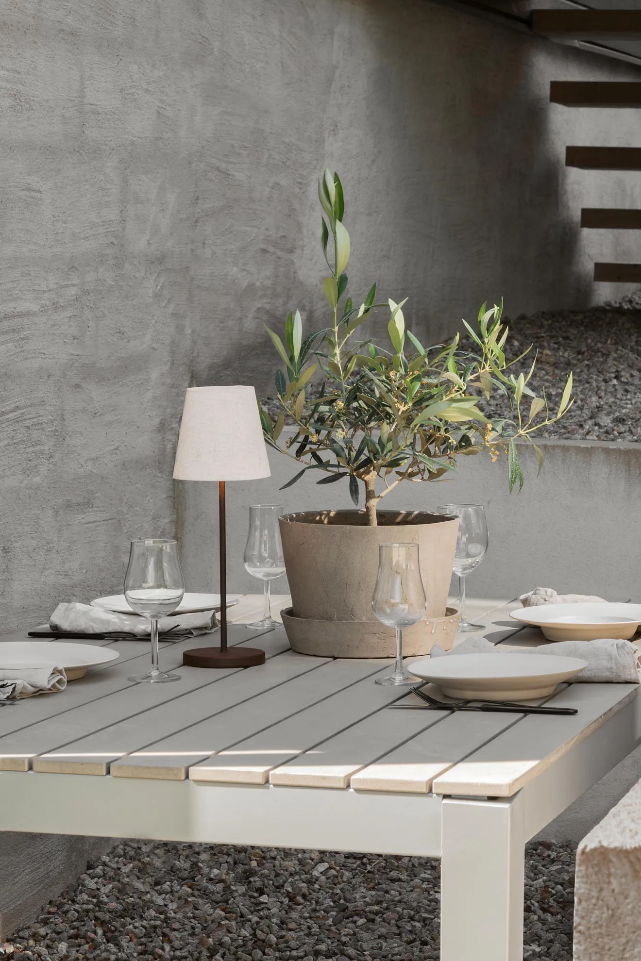 Lampada da tavolo portatile Tyra Ø14 cm, Caffè Watt & Veke