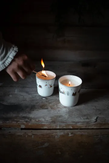 Julemorgen Story candela profumata - Cannella & arancia 170 g - Wik & Walsøe