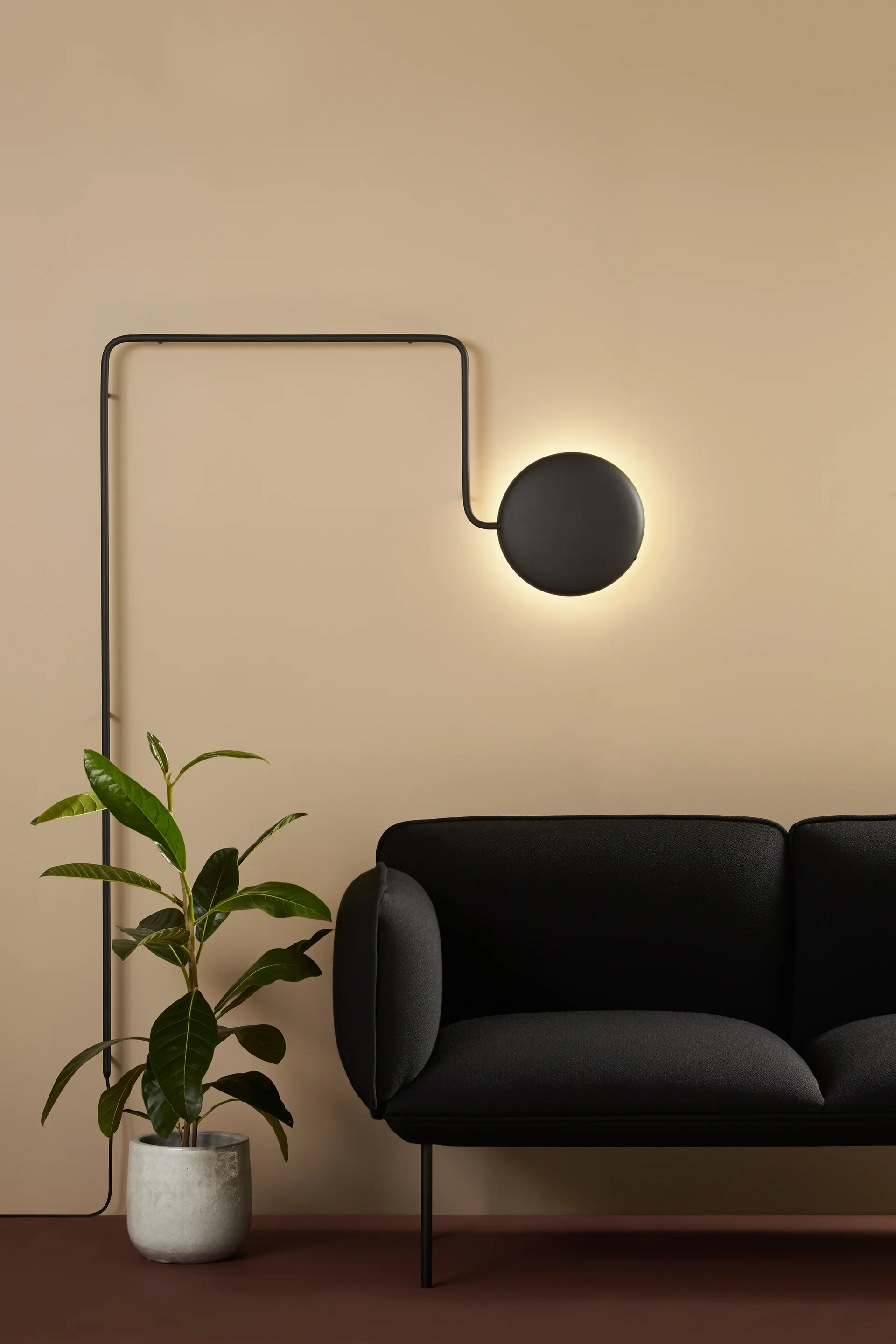 Lampada da parete Mercury, Metallo verniciato di nero Woud