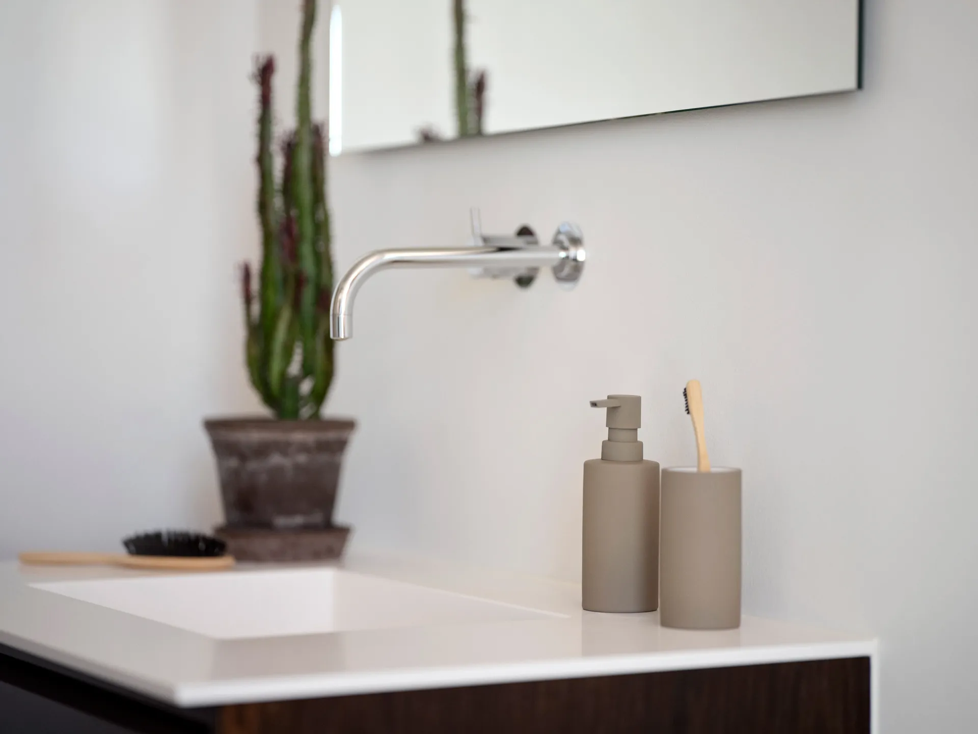 Dispenser per sapone Solo , Taupe Zone Denmark