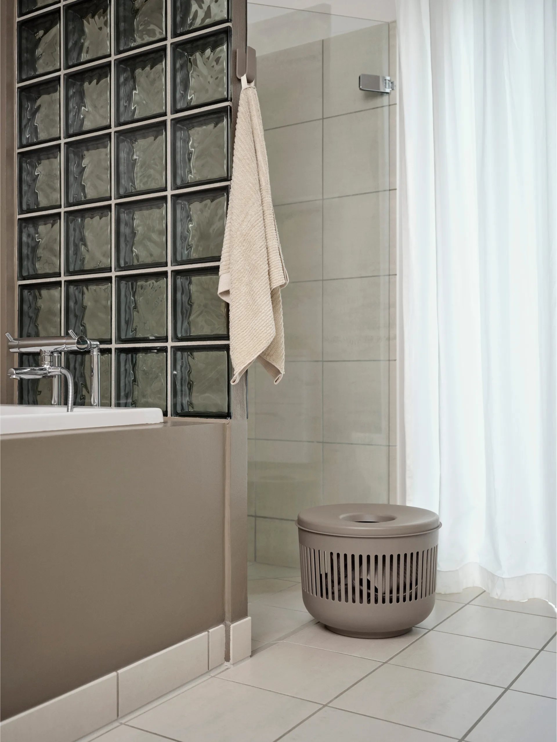 Gancio Ume, Taupe Zone Denmark