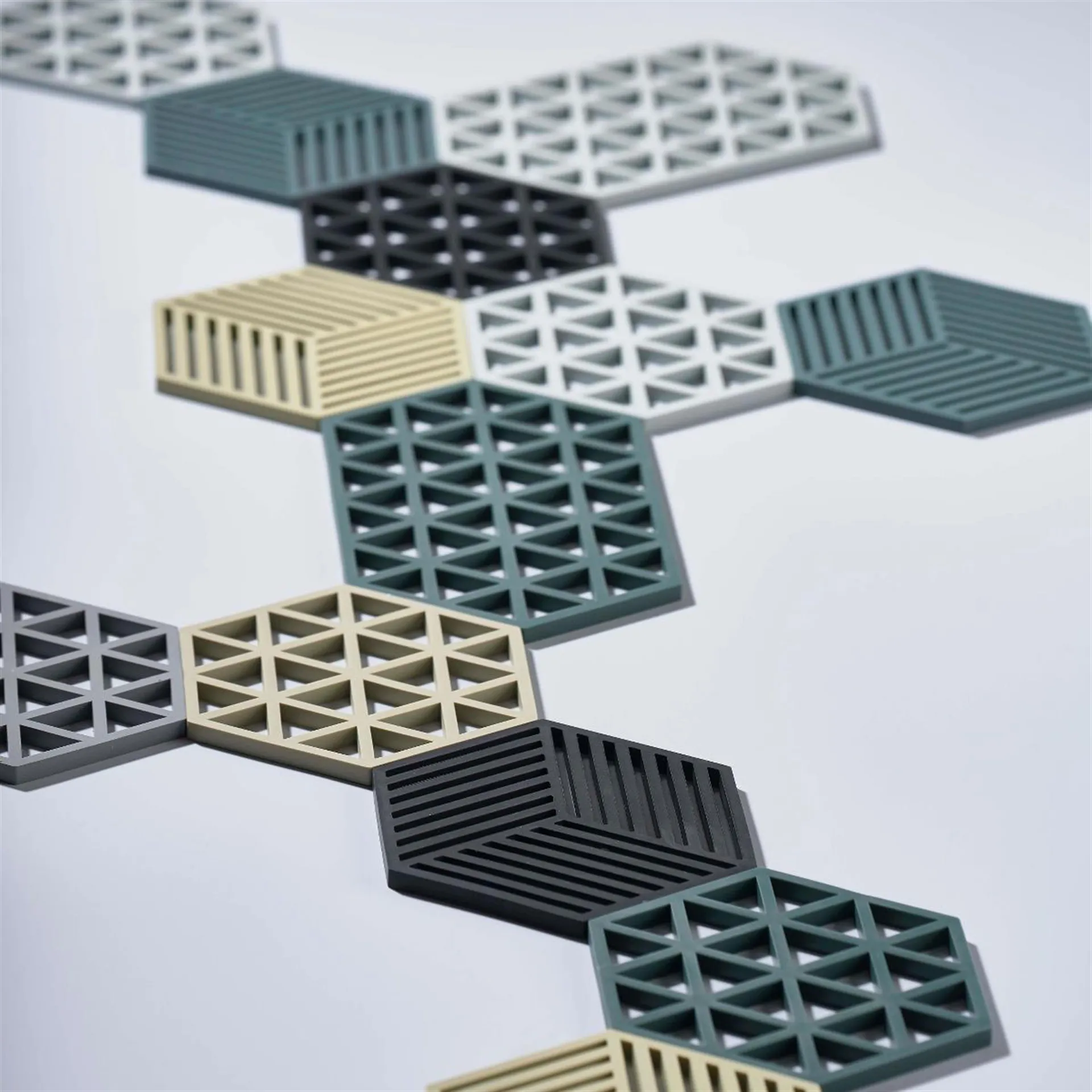 Sottopentola Hexagon, warm grey Zone Denmark