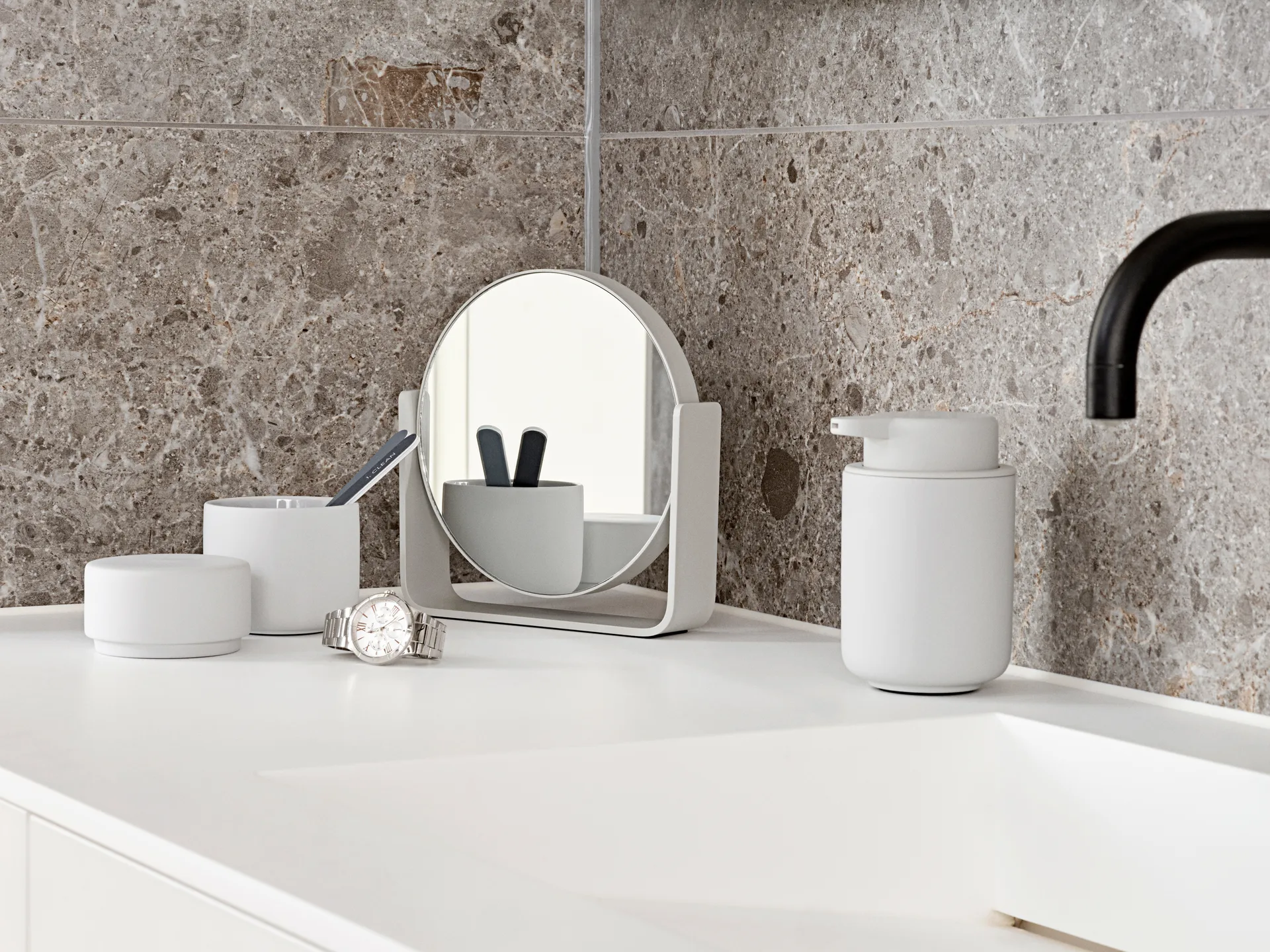 Specchio da tavolo Ume con ingrandimento x5 19x19,5 cm, Grigio chiaro Zone Denmark