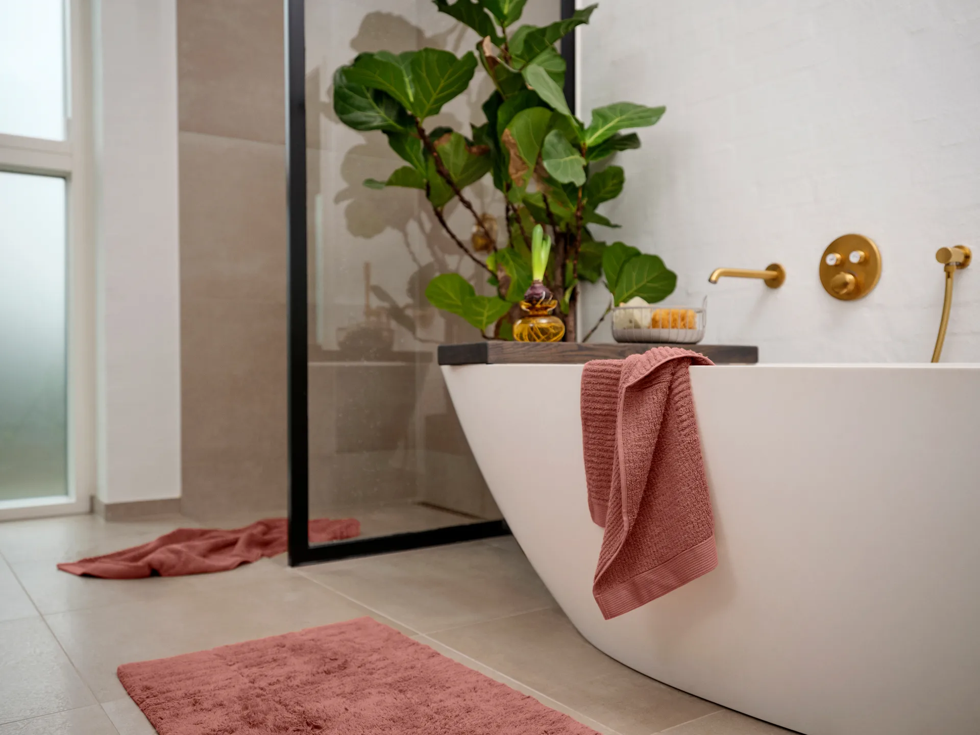 Tappeto bagno Tiles, Pesca rosso Zone Denmark