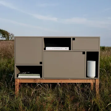 Credenza Citti 6x3 - grigio talpa, base in rovere laccato opaco - Zweed