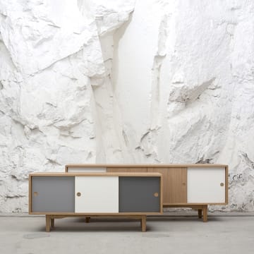 Credenza Moodi 180 - bianco/rovere, struttura in rovere - Zweed