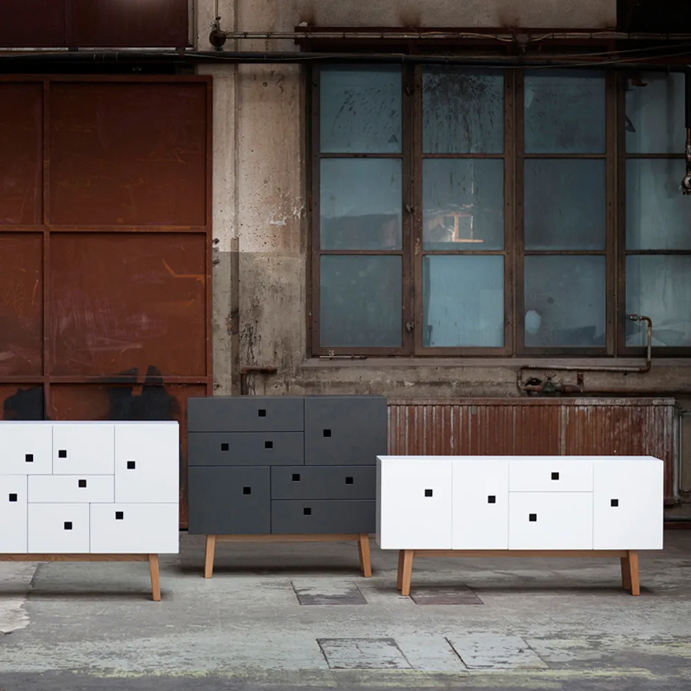 Credenza Peep C1, bianco, retrò, struttura in rovere Zweed