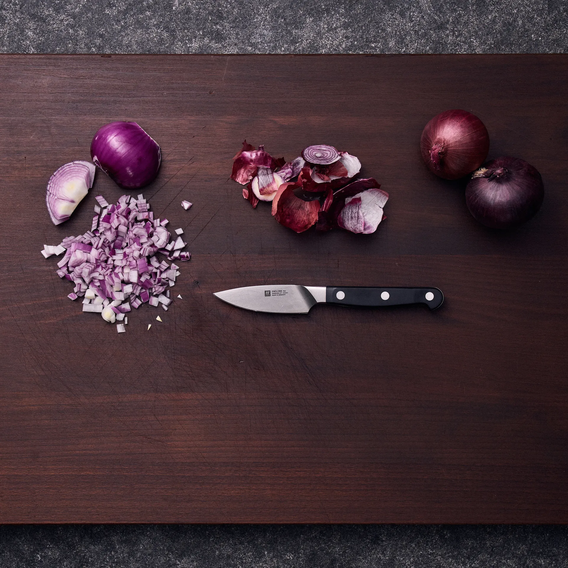 Coltello per sbucciare 8 cm Zwilling Pro, Nero-acciaio inox Zwilling