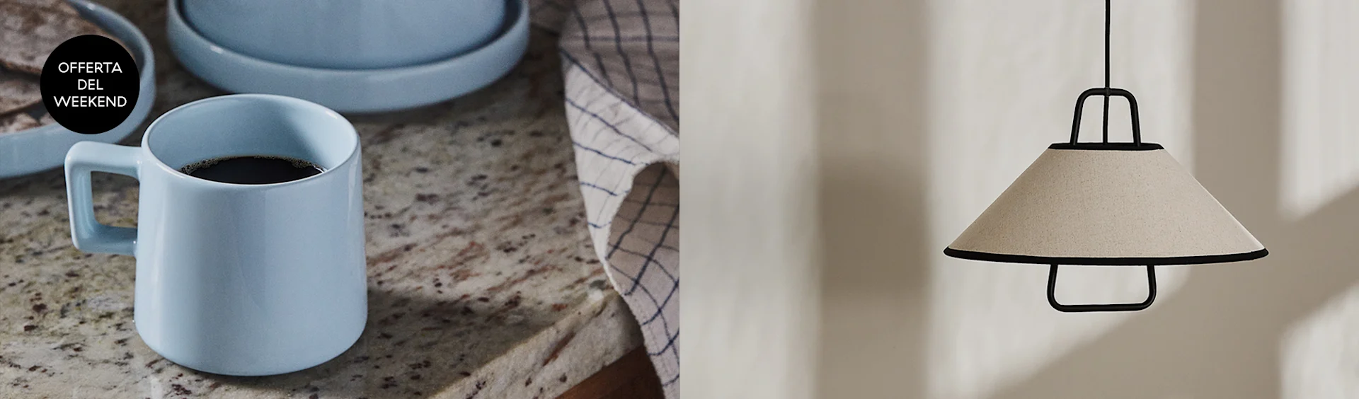 Tazza azzurra con caffè su piano di lavoro, panno a quadri e lampada a sospensione moderna. Etichetta 'OFFERTA DEL WEEKEND'.
